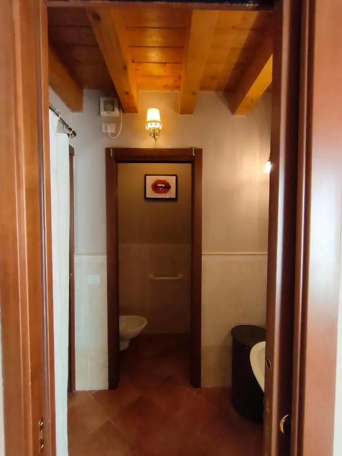 Luxury Suite Сирмионе 3*,