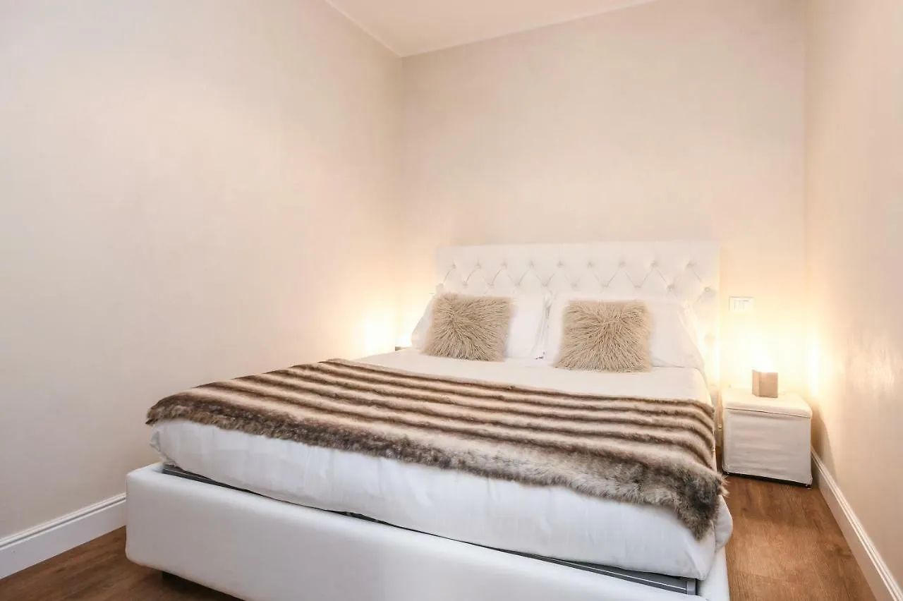 Luxury Suite Sirmione Konukevi
