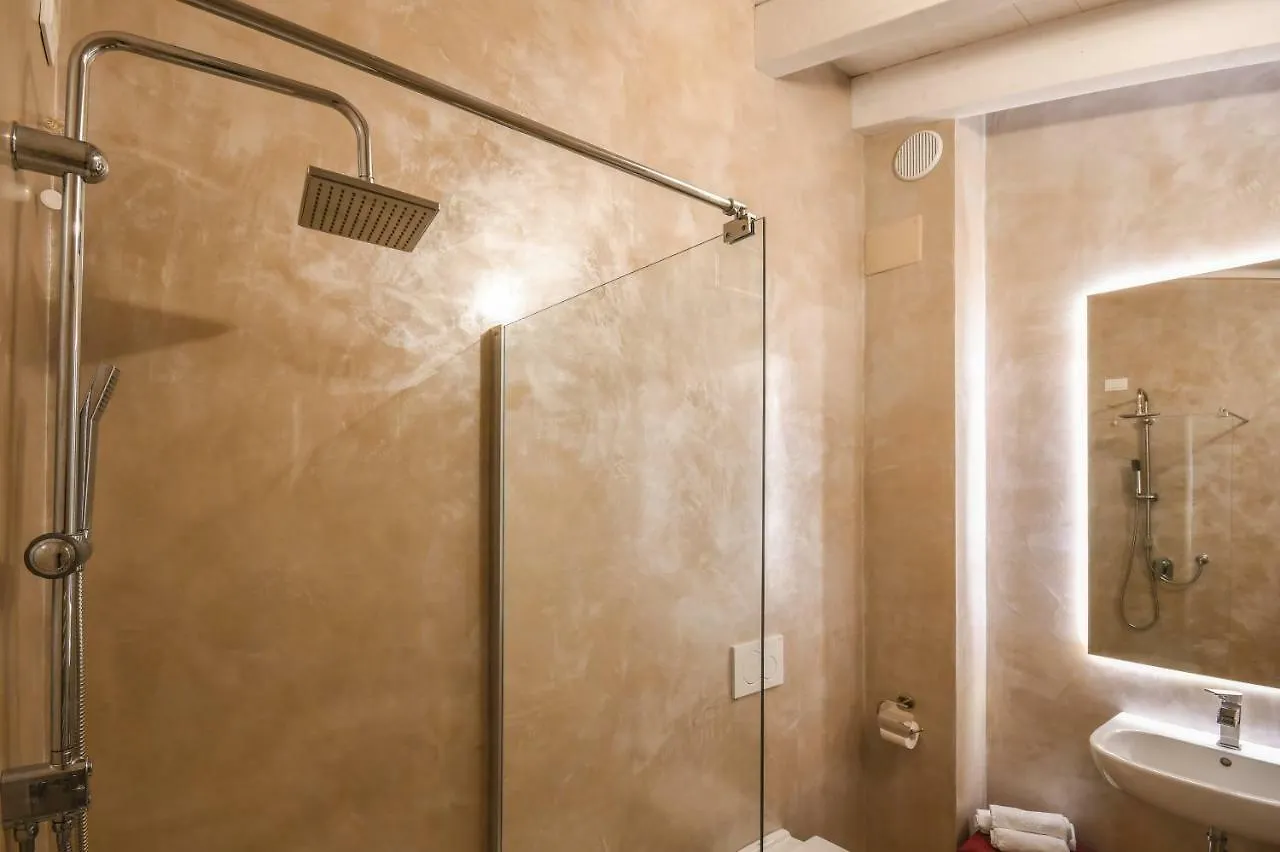 Luxury Suite Сирмионе
